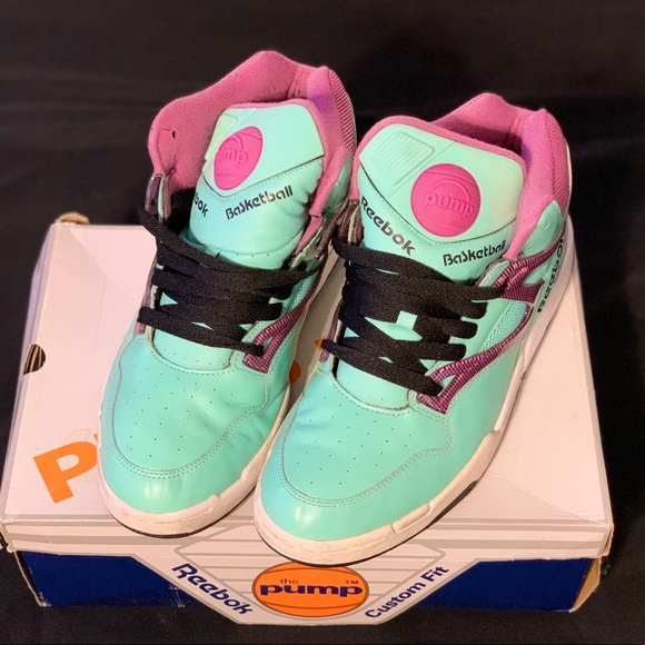 Reebok Other - Reebok Pumps Omni Lite